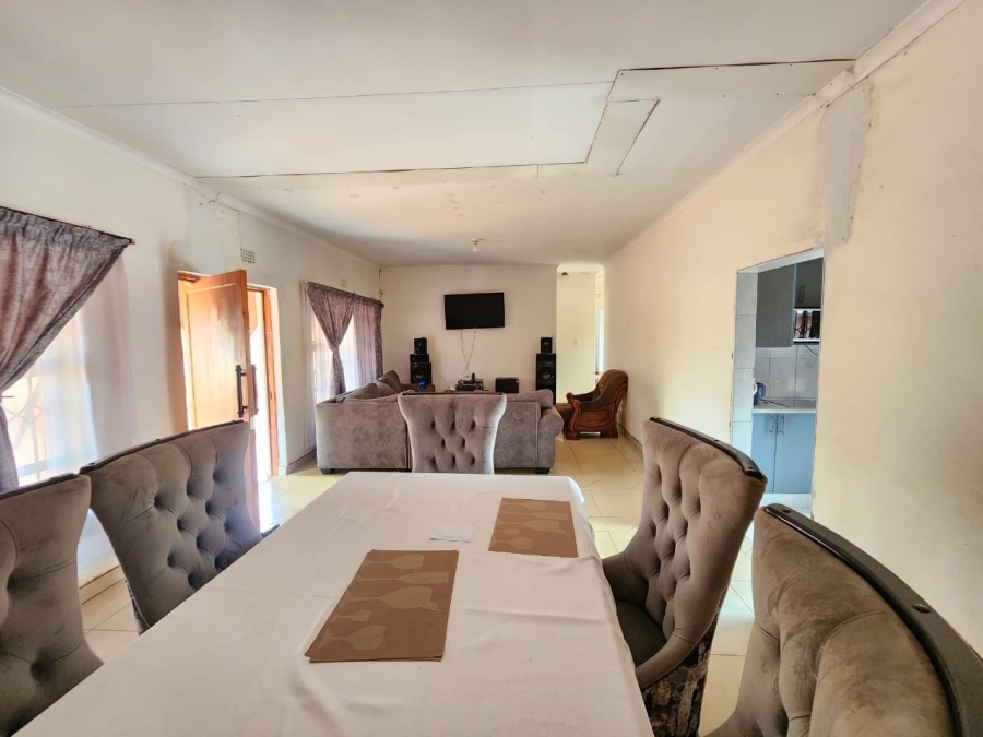 3 Bedroom Property for Sale in Geelhoutpark North West